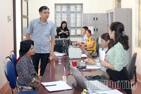 Từ bổ sung nhân lực đến nâng cao chất lượng cán bộ cơ sở
