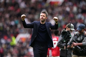 Arsenal thắng nhiều hơn số trận Man Utd thi đấu cả mùa
