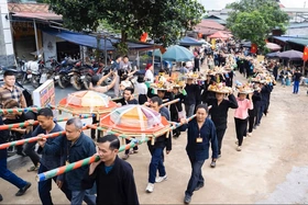 Khâu Vai - phiên chợ tình mãi gọi