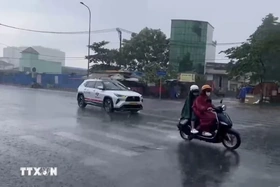 Thời tiết ngày 14/5: Đề phòng lốc, sét, mưa đá và gió giật vào chiều tối và đêm