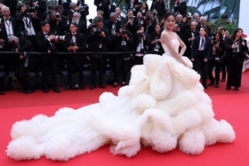9 ngôi sao phá quy tắc thảm đỏ Cannes