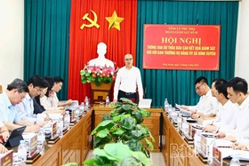 Thông qua dự thảo báo cáo kết quả giám sát đối với Ban Thường vụ Đảng ủy xã Bình Xuyên