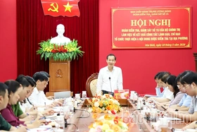 Đoàn kiểm tra, giám sát số 15 của Bộ Chính trị làm việc với Đảng ủy phường Hòa Bình