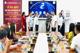 Xã Tân Lạc ra mắt mô hình đổi mới sáng tạo chuyển đổi số