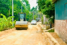 Đồng thuận hiến đất xây dựng quê hương