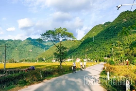 Khi thực tiễn đi vào Nghị quyết, đánh thức vùng đất “trong thơ”