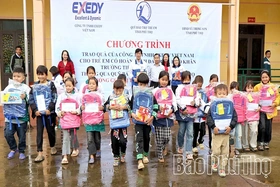 Trẻ em hạnh phúc, an toàn, vững bước trong kỷ nguyên số