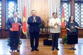 Việt Nam-Philippines nâng cấp quan hệ Đối tác Chiến lược tăng cường