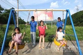 Đa dạng sân chơi bổ ích cho trẻ em vùng khó khăn dịp hè