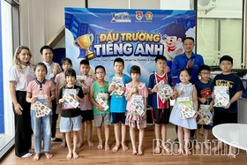 Trao giải cuộc thi “Đấu trường Tiếng Anh” năm 2026
