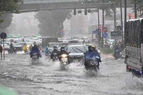 Thời tiết ngày 8/6: Miền bắc ngày nắng nóng, chiều tối đón không khí lạnh gây mưa lớn, trời chuyển mát