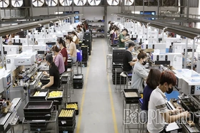 Dòng vốn FDI mở lối chuyển dịch lao động