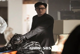 So Ji Sub: Sự trở lại ngoạn mục của ngôi sao càng nổi tiếng càng kín tiếng