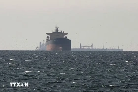 Oman và Iran nhất trí tiếp tục đàm phán về lưu thông qua Eo biển Hormuz