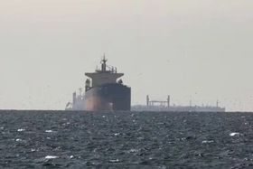 Eo biển Hormuz trở thành tâm điểm của cuộc đối đầu giữa Iran và Mỹ