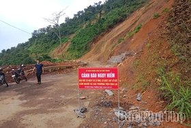 Đức Nhàn: Dân phải đi đường vòng do sạt lở trên đường 433