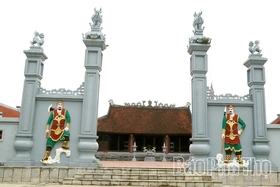 Làng cổ lắng đọng ân tình