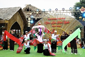 Khơi thông nguồn lực phát triển văn hóa bền vững