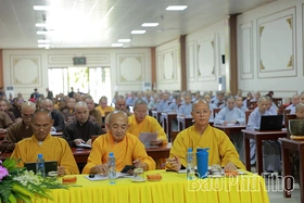 Phổ biến pháp luật về tín ngưỡng, tôn giáo cho chức sắc, chức việc, nhà tu hành Phật giáo