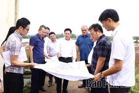 Vice Chairman of the Provincial People’s Committee Vu Viet Van Inspects Potential Location for Construction Solid Waste and Sludge Disposal Planning