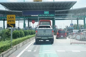 VETC tạm dừng triển khai chính sách thu phí dịch vụ tài khoản giao thông