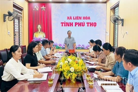 Phó Chủ tịch Thường trực Ủy ban MTTQ tỉnh Đinh Công Thực làm việc với Đảng ủy xã Liên Hòa