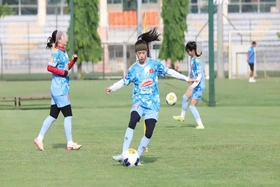 Lần đầu lên tuyển, Thu Phương hướng tới những sân khấu lớn của bóng đá nữ