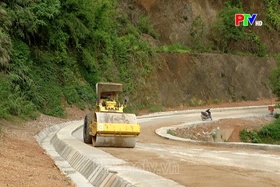 Kịp thời xử lý điểm sạt lở, giữ mạch giao thông thông suốt