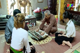 Keepers of ethnic cultural heritage