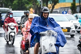 Thời tiết ngày 29/8: Bắc Bộ và Nam Bộ mưa dông, nền nhiệt giảm; Trung Bộ duy trì nắng gắt