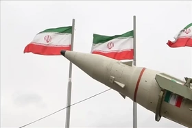 Mỹ siết trừng phạt, Iran cảnh báo “rắn”