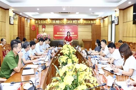 Giám sát&nbsp;việc thực hiện Quy chế dân chủ ở cơ sở gắn với trách nhiệm của&nbsp;người đứng đầu&nbsp;tại xã Vĩnh Tường