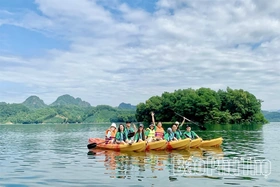Mở rộng sinh kế từ du lịch vùng hồ Tân Mai