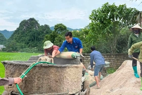 Phát triển Đảng trong đồng bào dân tộc thiểu số