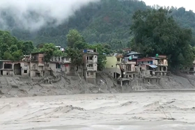 Khoảng trống cảnh báo trên dãy Himalaya
