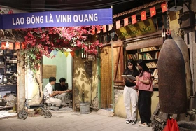 “Tour yêu nước” hút người trẻ dịp Quốc khánh 2-9
