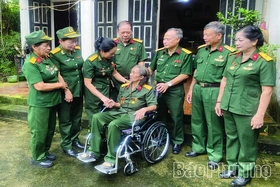 Chuyến xe nghĩa tình của những nữ chiến sĩ Trường Sơn Đất Tổ