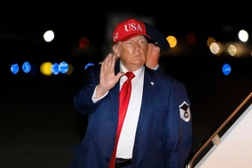 Tổng thống Trump khoe 25 thành tựu trước thềm bầu cử Mỹ