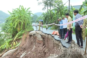 Sạt lở đê ngòi Lạt và bờ sông Đà ở Tu Vũ: Cần giải pháp căn cơ, hành động khẩn cấp