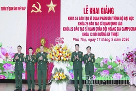 Trường Sĩ quan Tăng thiết giáp khai giảng các khoá học viên mới