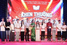 Trường THPT Công Nghiệp: Kết nối học sinh đầu cấp qua “Đêm hội Chào 10”