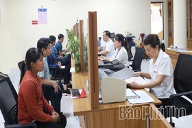 Xây dựng nền hành chính phục vụ