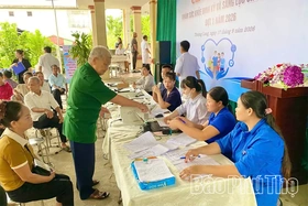 Trung tâm Y tế khu vực Yên Lập khẩn trương khám sức khỏe toàn dân