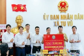 Provincial Business Federation Holds Dialogue to Resolve Obstacles for Enterprises