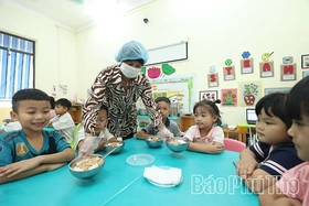 Giáo dục Tam Sơn nỗ lực vượt khó