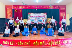 Tân Lạc gặp mặt kỷ niệm 35 năm Ngày Quốc tế Người cao tuổi