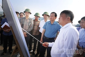 Kiểm tra tiến độ dự án đường liên kết vùng Hòa Bình - Hà Nội và cao tốc Hòa Bình - Mộc Châu