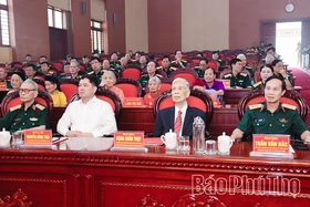 Gặp mặt kỷ niệm 80 năm Ngày truyền thống lực lượng vũ trang Quân khu 2