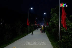 Thắp sáng đường quê, sức mạnh từ nhân dân