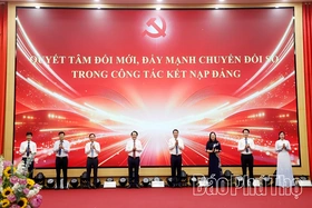 Nâng cao chất lượng sinh hoạt chi bộ, phát triển đảng viên gắn với chuyển đổi số